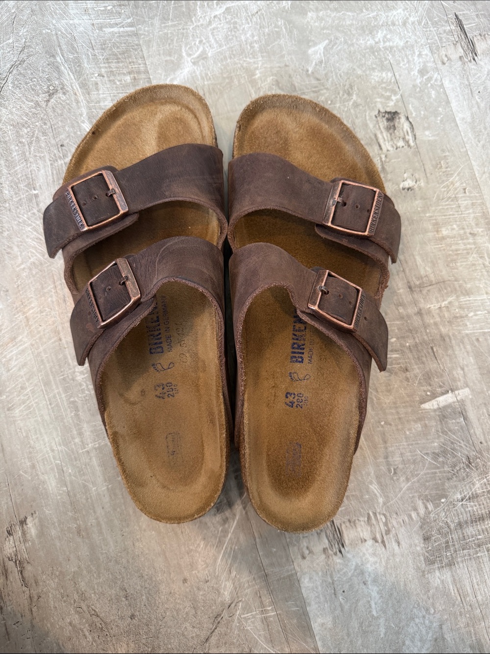 Birkenstock Arizona Men's Brown Two-Strap Leather Sandals Regular - Picture 6 of 6